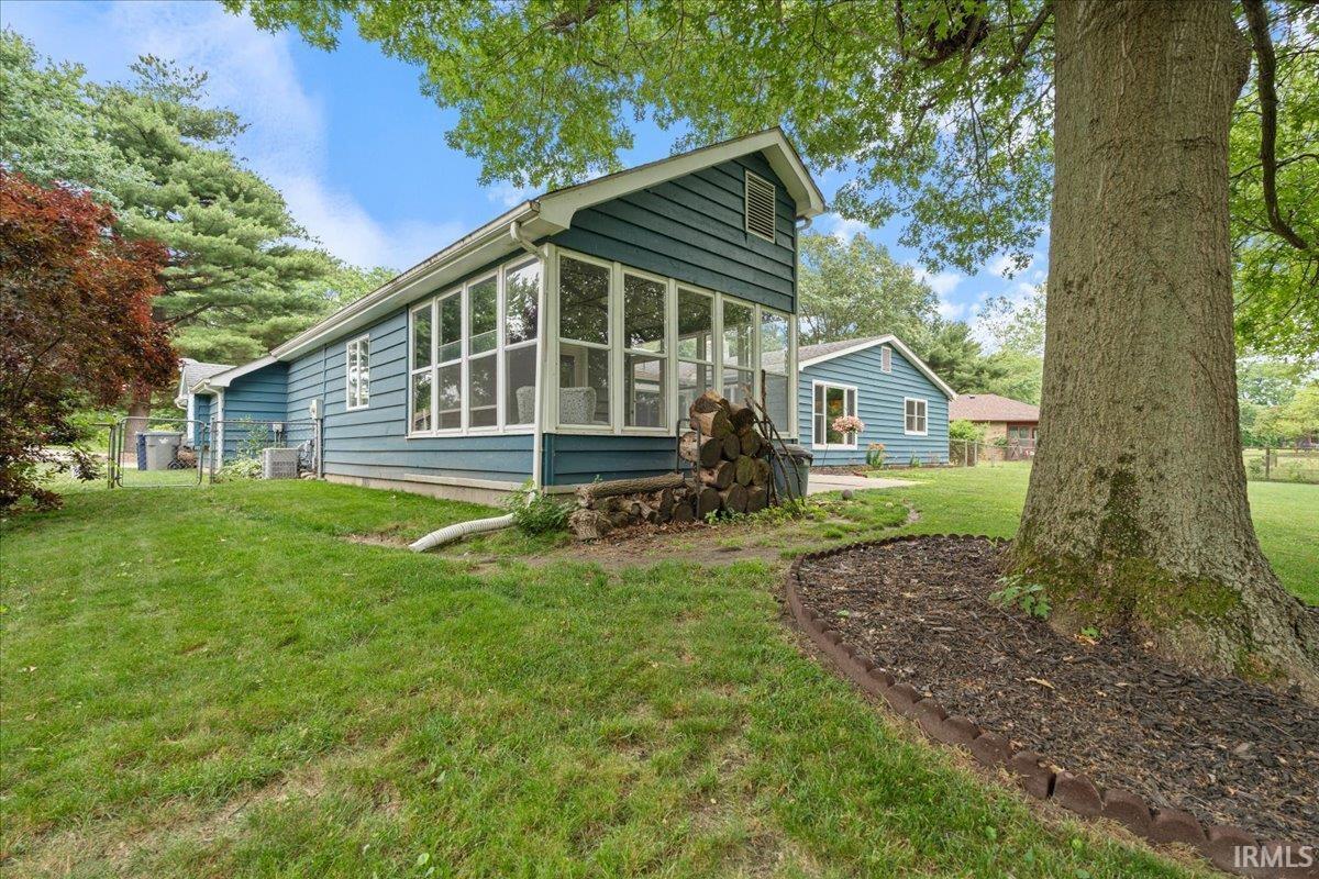 519 Crestlane Drive Warsaw IN 46580