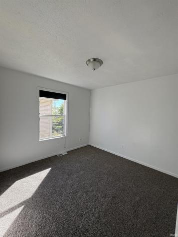2413 N Buckles Street Muncie IN 47303