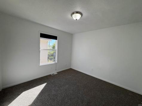 2413 N Buckles Street Muncie IN 47303