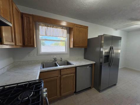 2413 N Buckles Street Muncie IN 47303