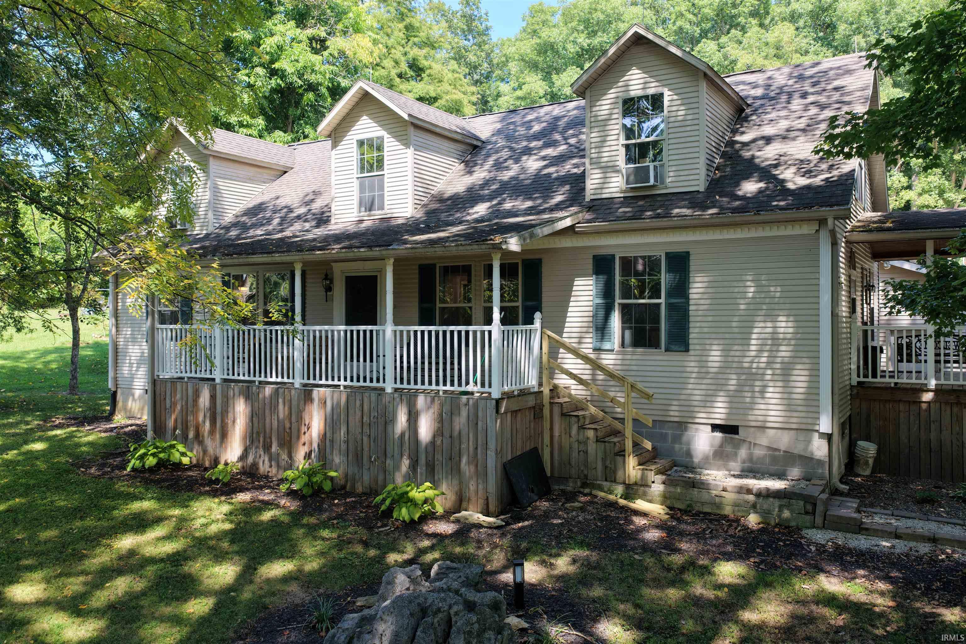 Paoli IN, 984 NE Main Street