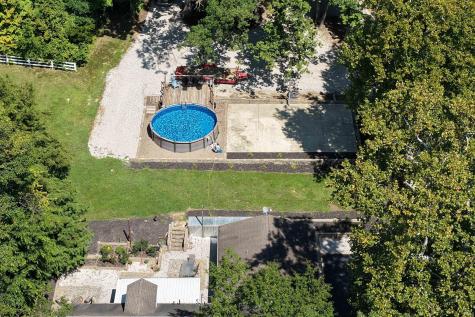 984 NE Main Street Paoli IN 47454