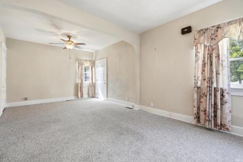 618 Russell Street Kendallville IN 46755