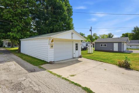 618 Russell Street Kendallville IN 46755