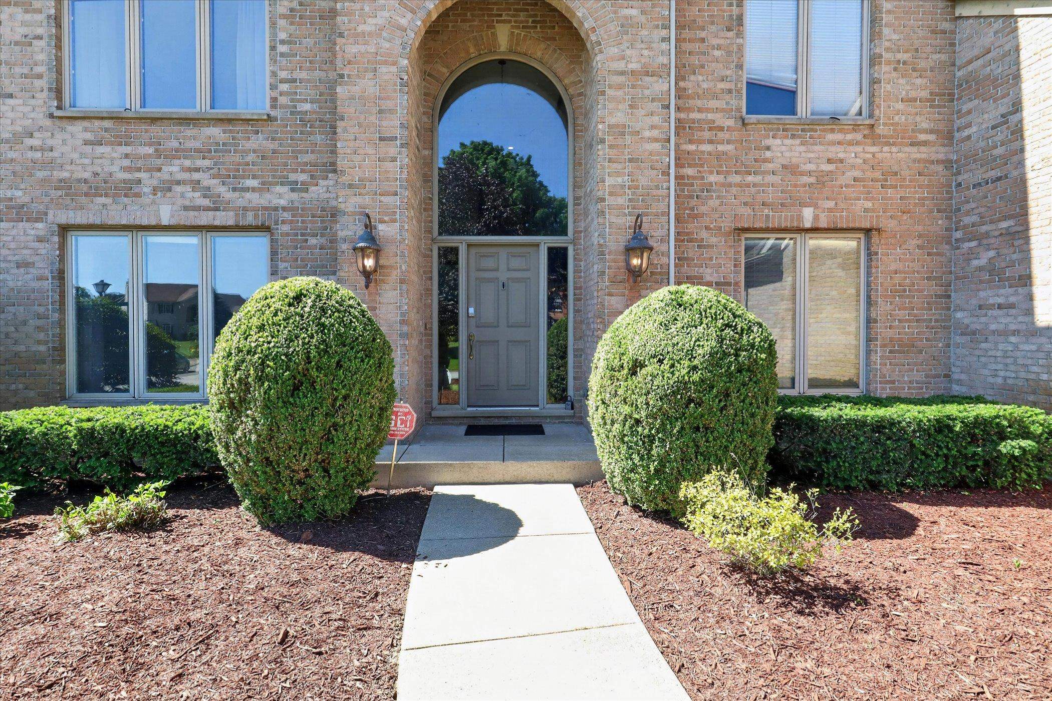 15161 Clifden Drive Granger IN 46530