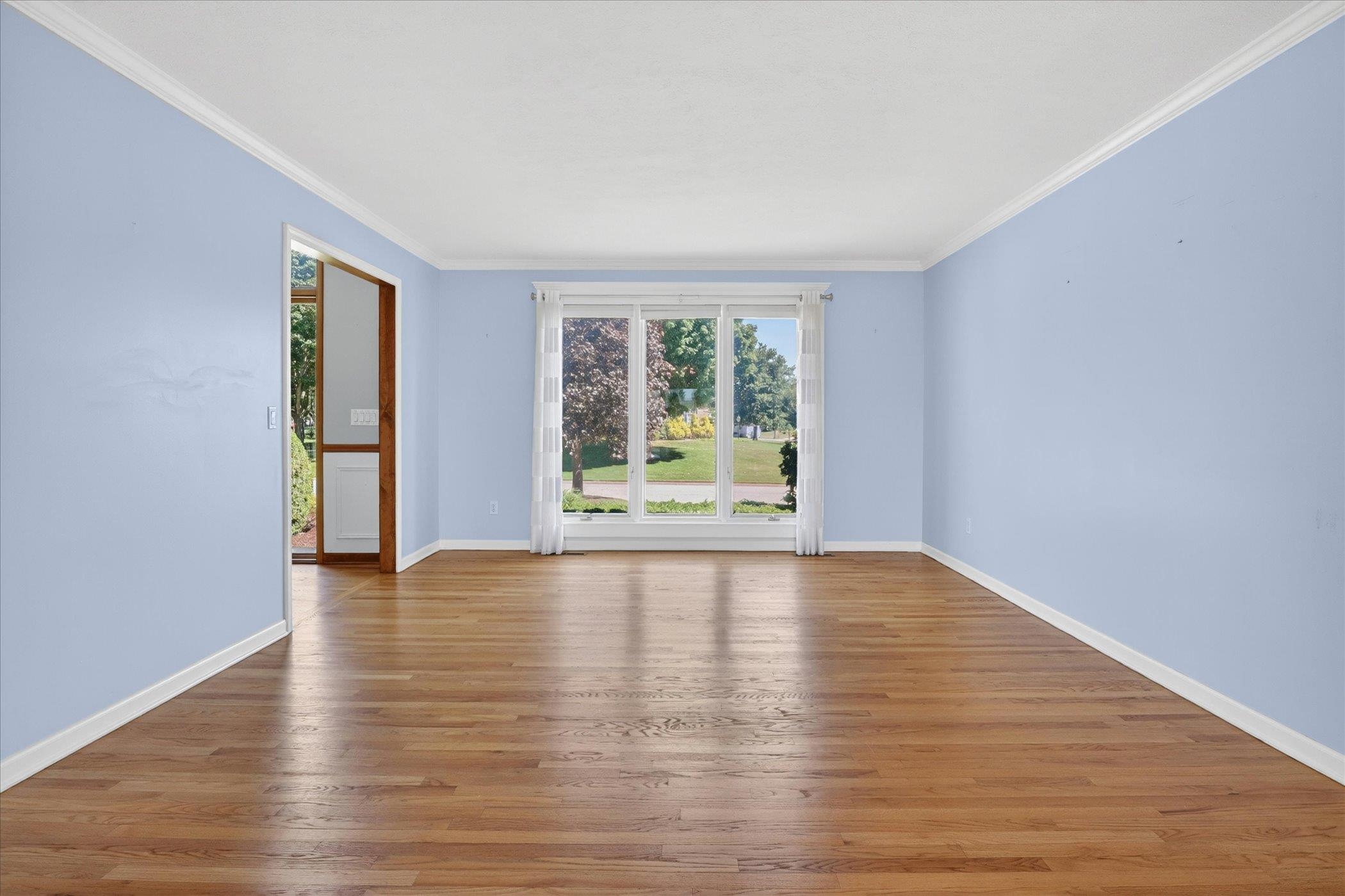 15161 Clifden Drive Granger IN 46530