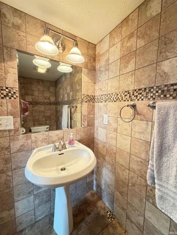 1010 Sunset Drive Covington IN 47932