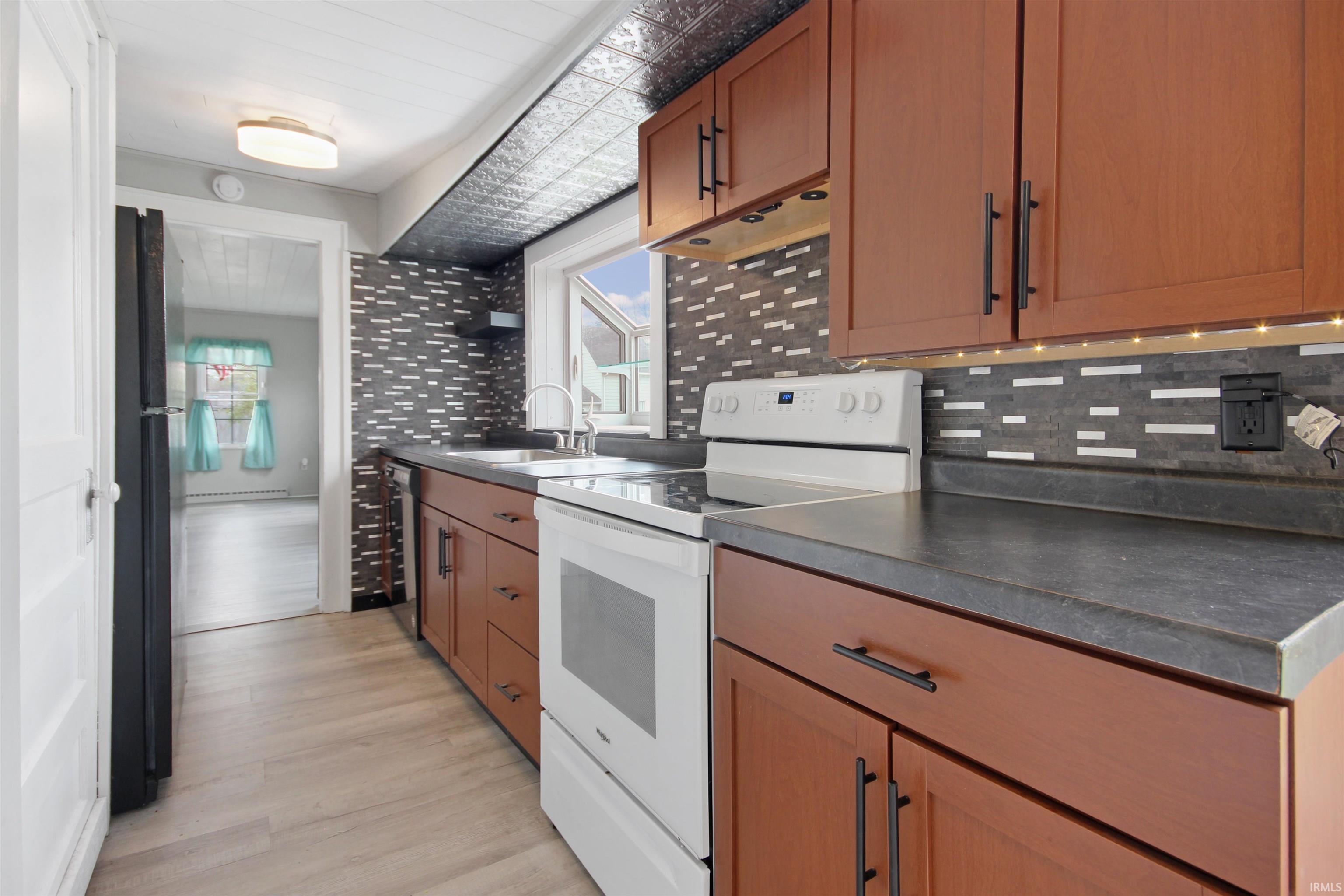 805 E Jefferson Avenue Laporte IN 46350