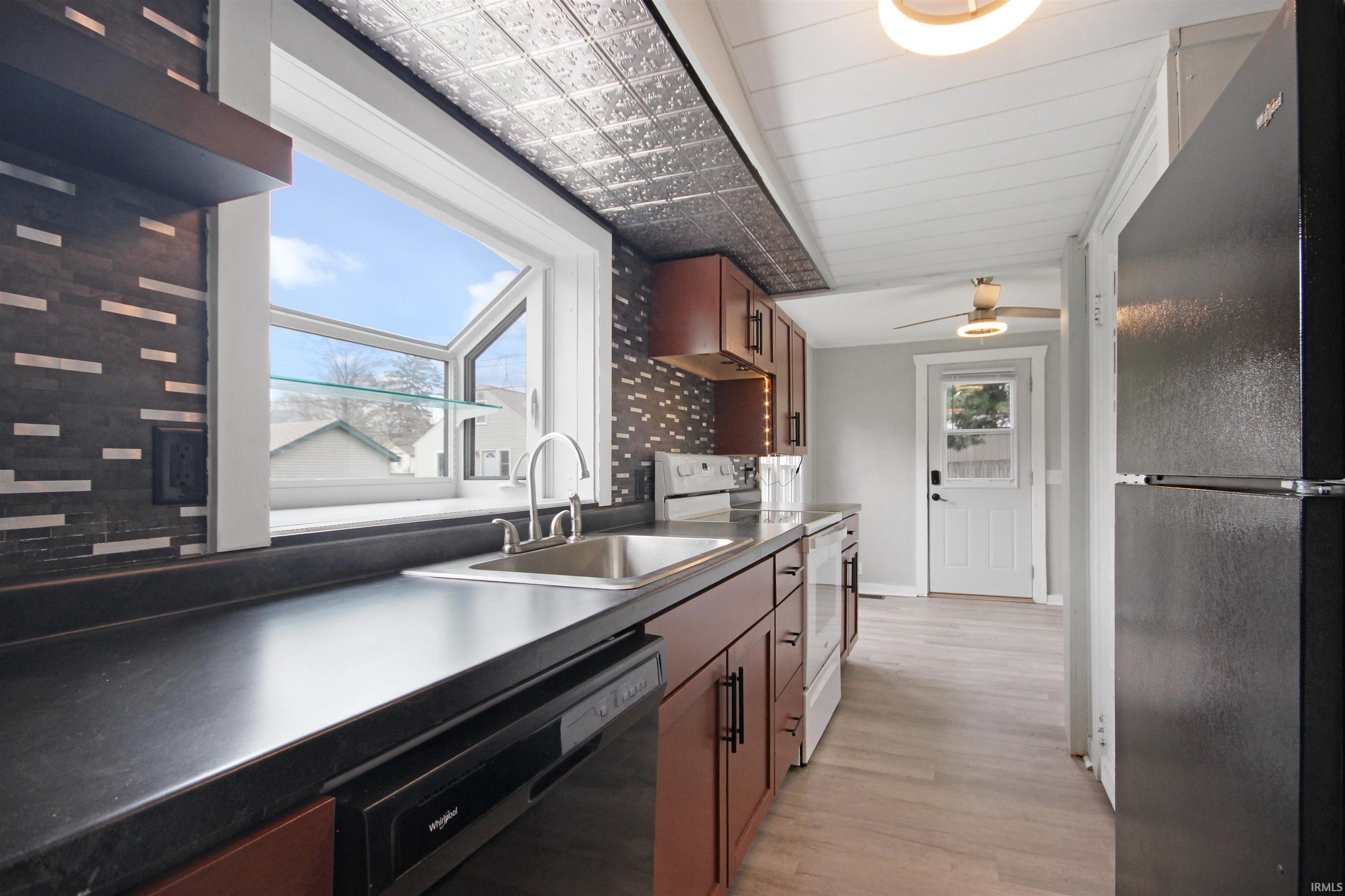 805 E Jefferson Avenue Laporte IN 46350