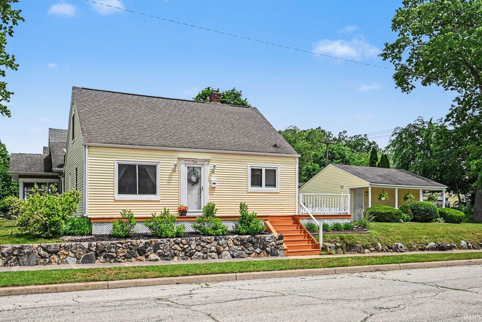 714 Benton Street Mishawaka IN 46545
