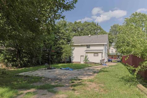 1733 Caroline Street South Bend IN 46613