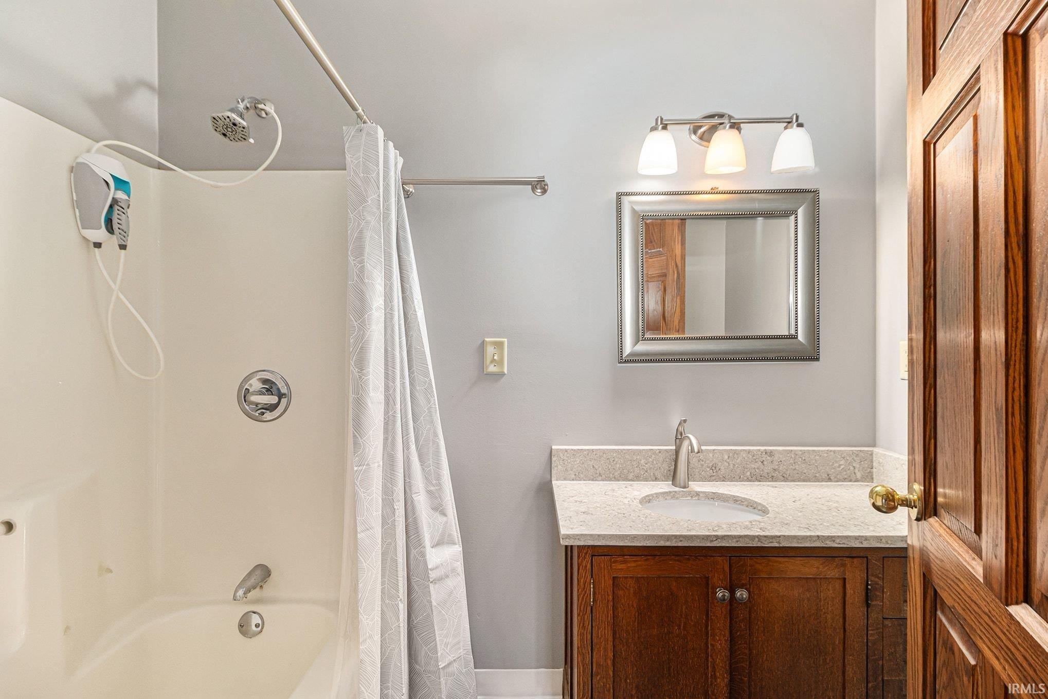 10037 Victoria Drive Plymouth IN 46563