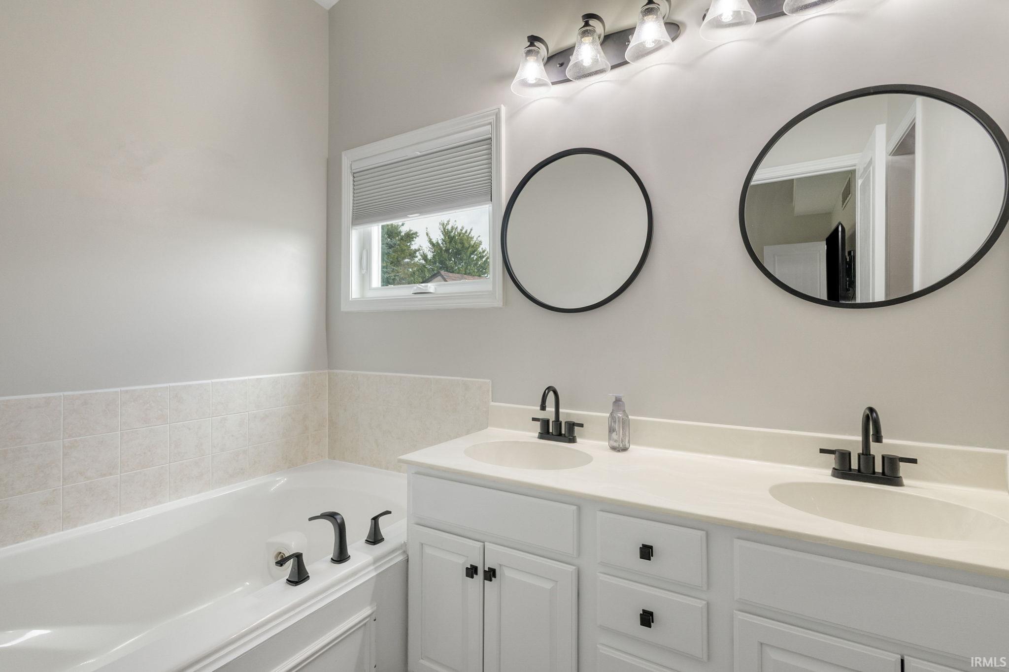 11101 Golden Pheasant Drive Osceola IN 46561