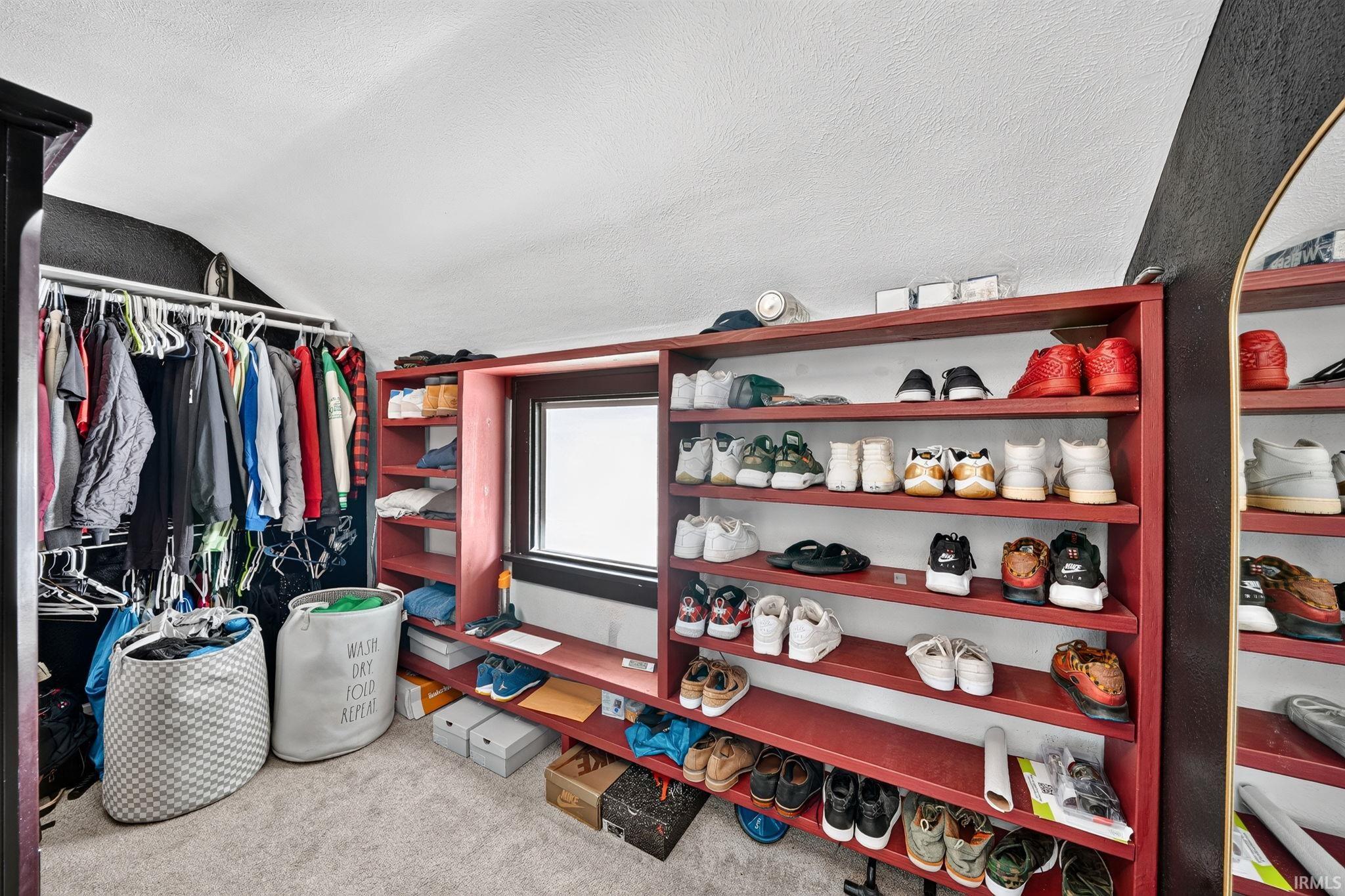 1022 Diamond Avenue South Bend IN 46628