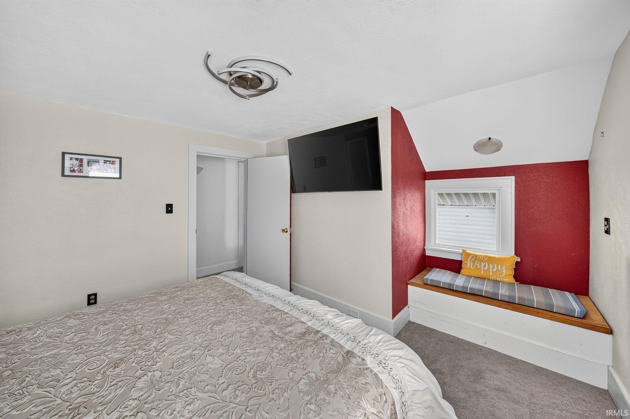 1022 Diamond Avenue South Bend IN 46628