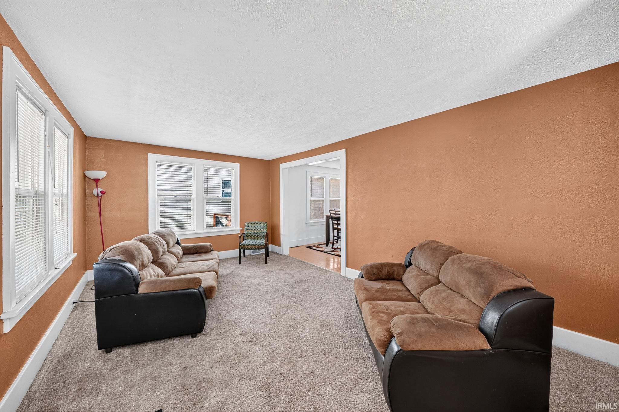 1022 Diamond Avenue South Bend IN 46628