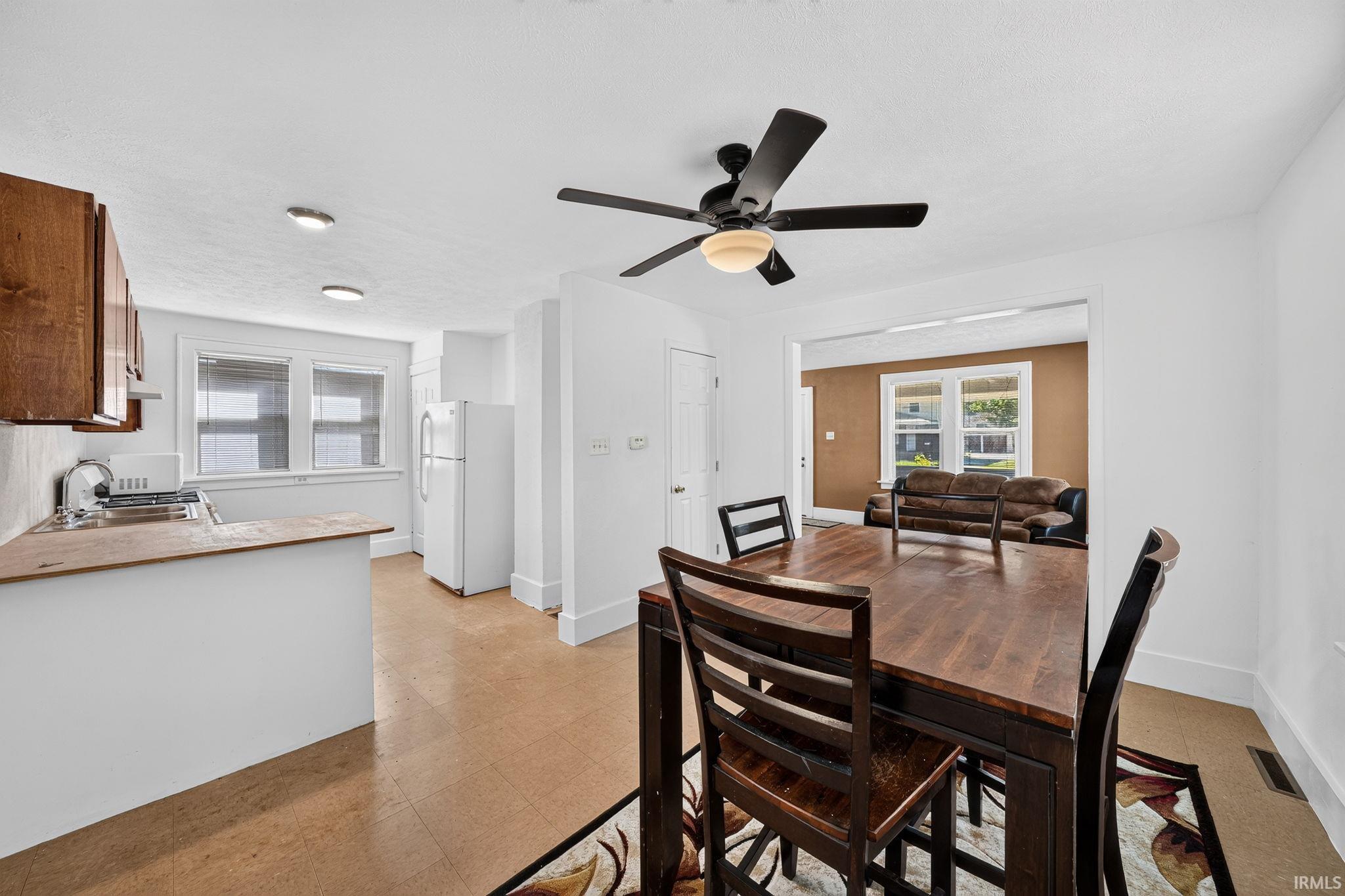 1022 Diamond Avenue South Bend IN 46628