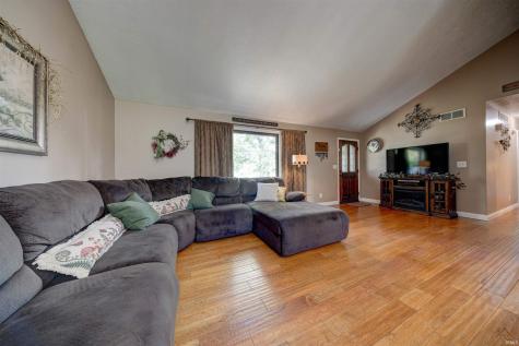 649 W Donder Lane Santa Claus IN 47579
