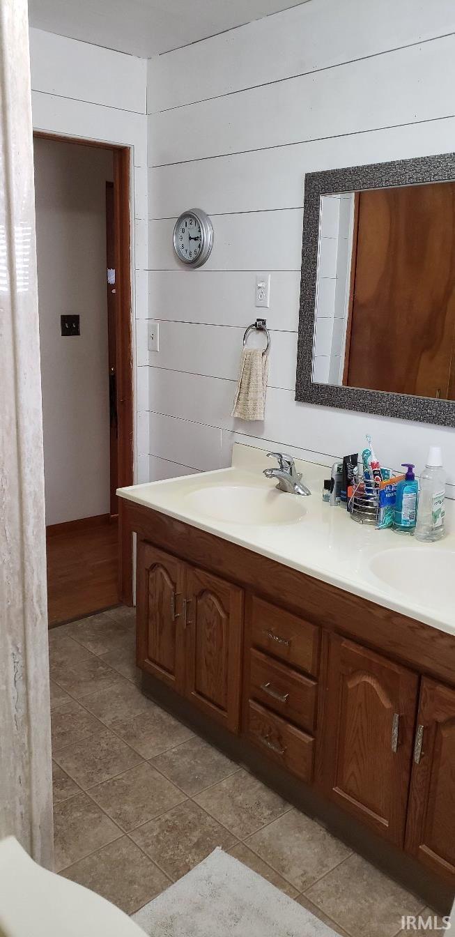 1005 Violet Road Elkhart IN 46514
