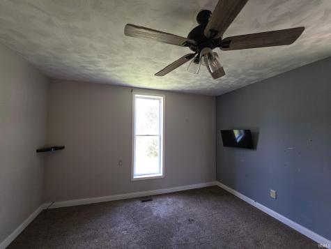 909 E Vincennes Street Linton IN 47441