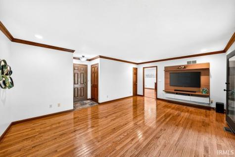 20787 Windrush Court South Bend IN 46614