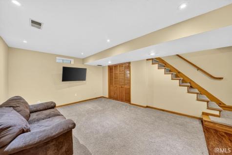 20787 Windrush Court South Bend IN 46614
