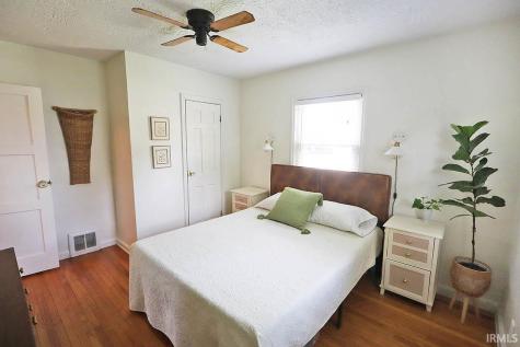 3009 E Chestnut Street Evansville IN 47714