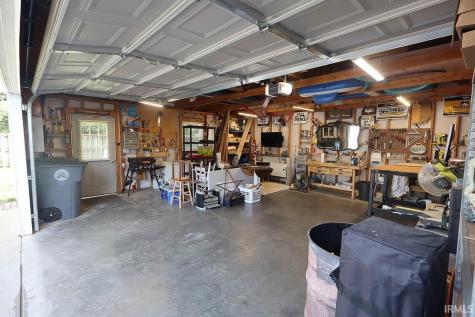 3009 E Chestnut Street Evansville IN 47714
