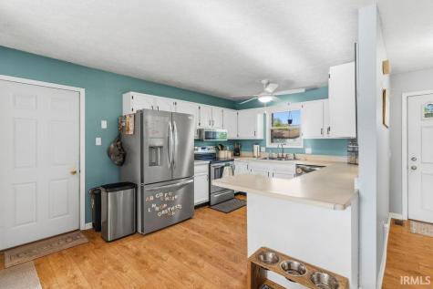 1804 E Springfield Drive Warsaw IN 46580