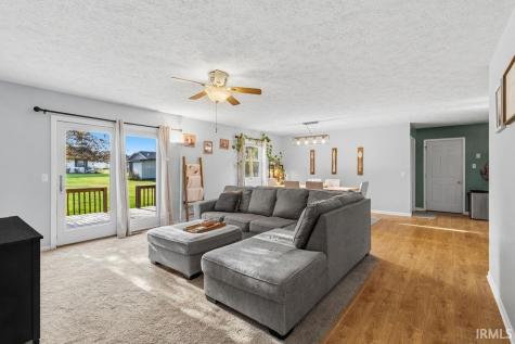 1804 E Springfield Drive Warsaw IN 46580