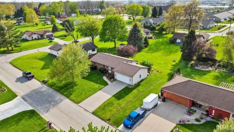 1804 E Springfield Drive Warsaw IN 46580