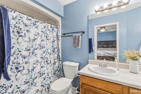 1804 E Springfield Drive Warsaw IN 46580