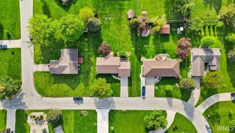 1804 E Springfield Drive Warsaw IN 46580