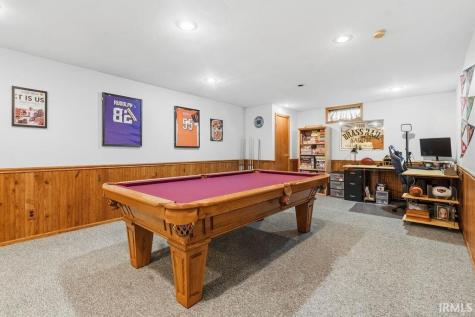 1804 E Springfield Drive Warsaw IN 46580