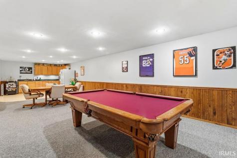 1804 E Springfield Drive Warsaw IN 46580