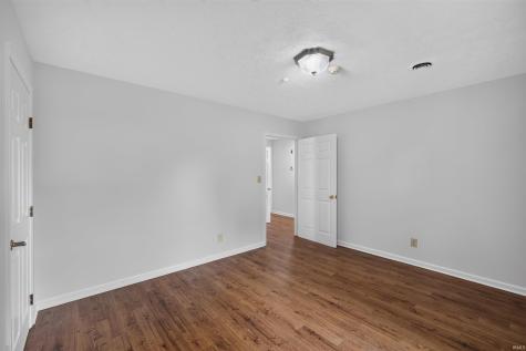 411 N Pine Street Brazil IN 47234