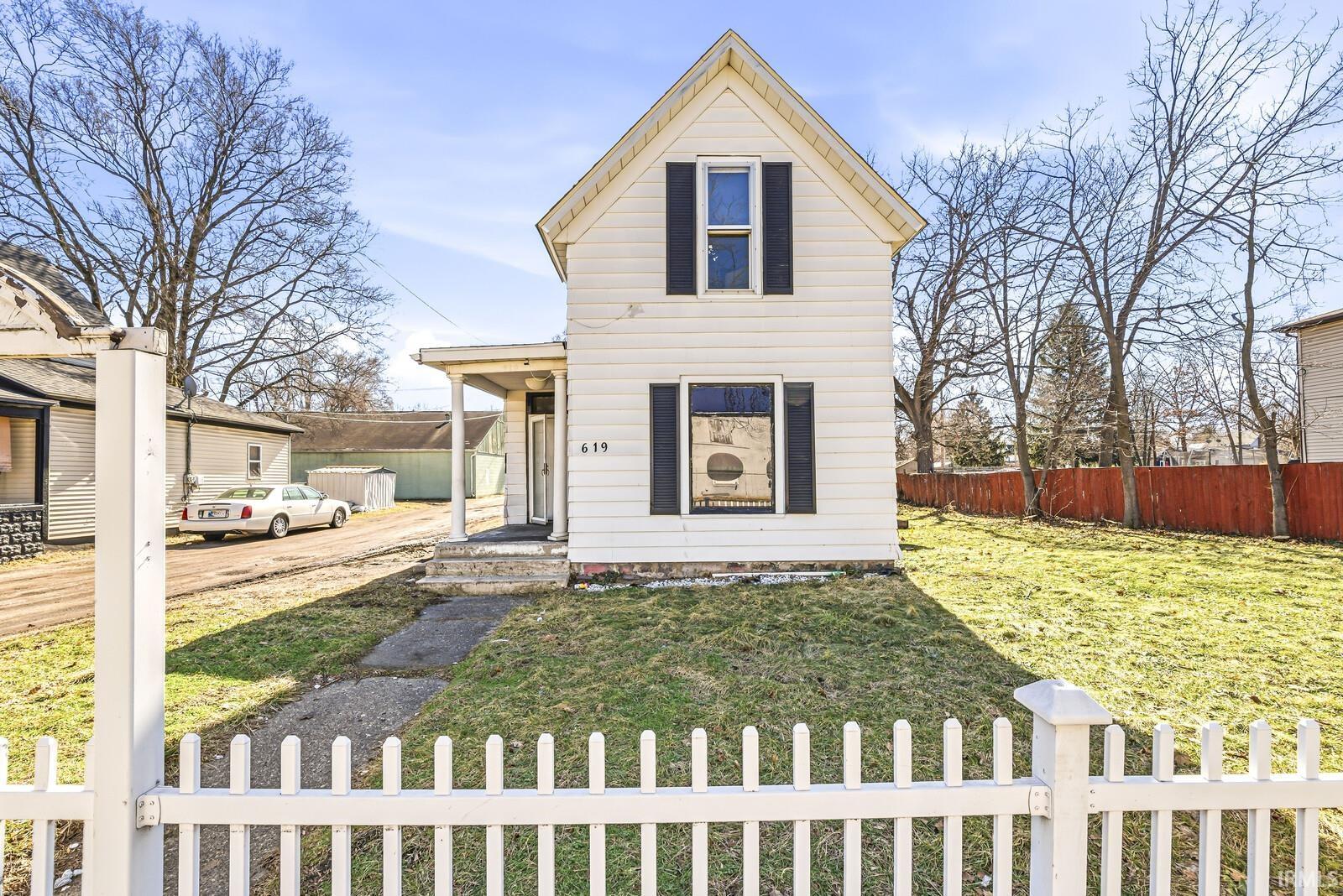 619 W Indiana Avenue Elkhart IN 46516