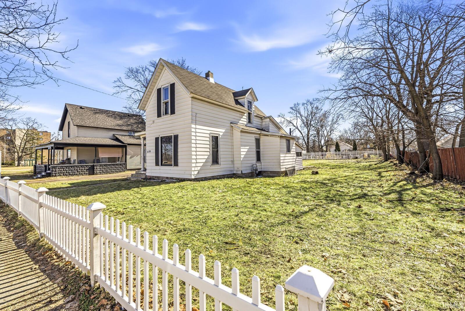 619 W Indiana Avenue Elkhart IN 46516