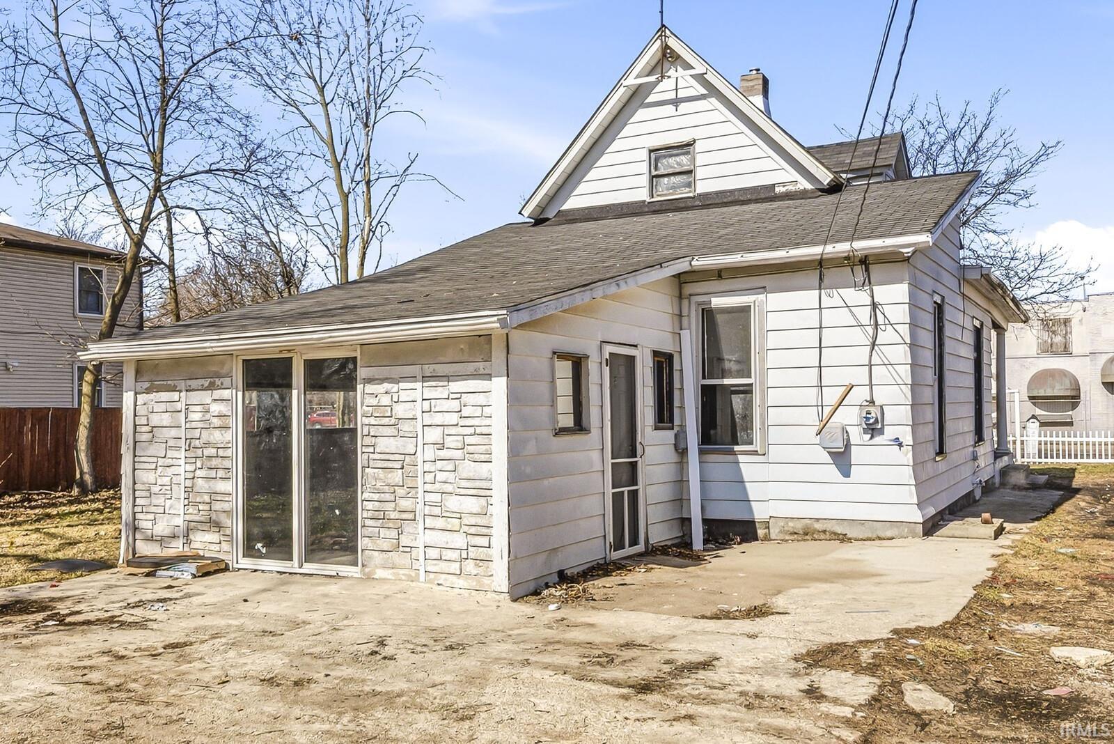 619 W Indiana Avenue Elkhart IN 46516