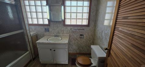 1020 N Main Street Bicknell IN 47512
