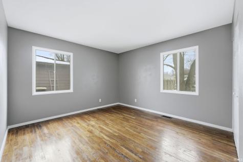 412 Edgeknoll Lane Fort Wayne IN 46816