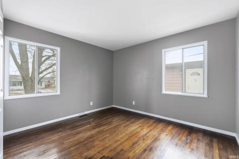 412 Edgeknoll Lane Fort Wayne IN 46816