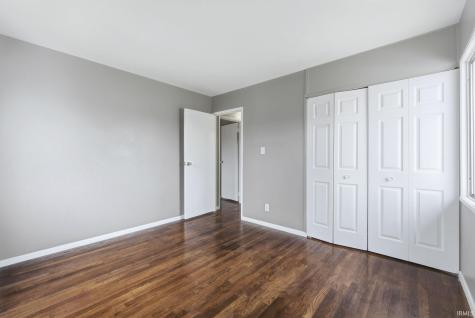 412 Edgeknoll Lane Fort Wayne IN 46816