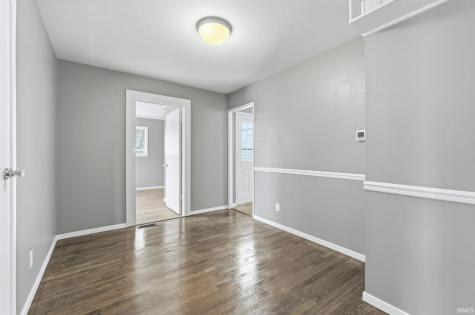 412 Edgeknoll Lane Fort Wayne IN 46816