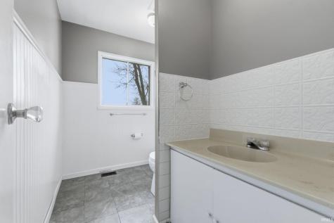 412 Edgeknoll Lane Fort Wayne IN 46816