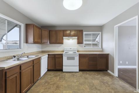 412 Edgeknoll Lane Fort Wayne IN 46816