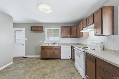 412 Edgeknoll Lane Fort Wayne IN 46816