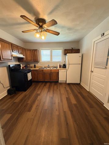 214 S 10th Street Elwood IN 46036