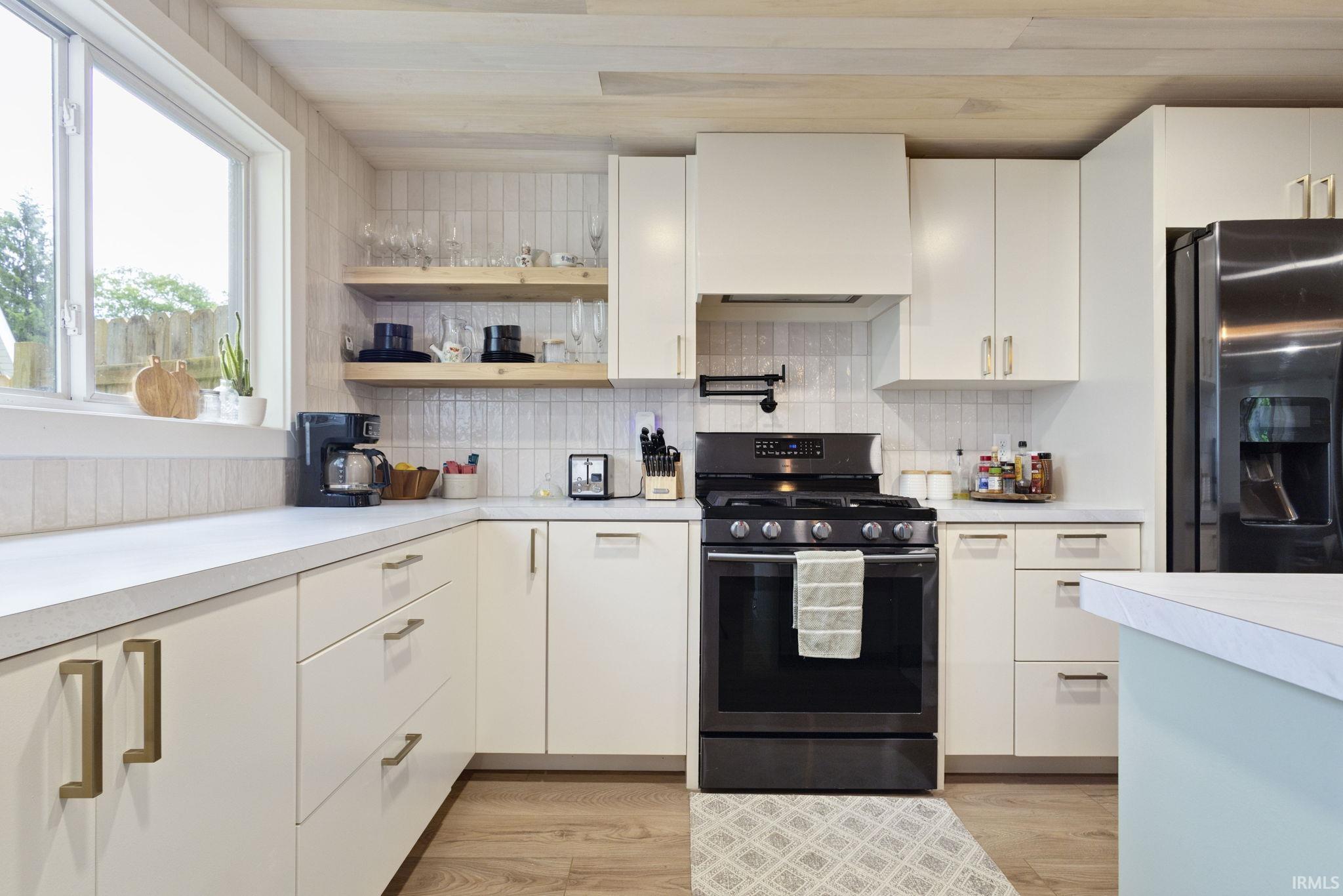 22769 Lake Shore Drive Elkhart IN 46514