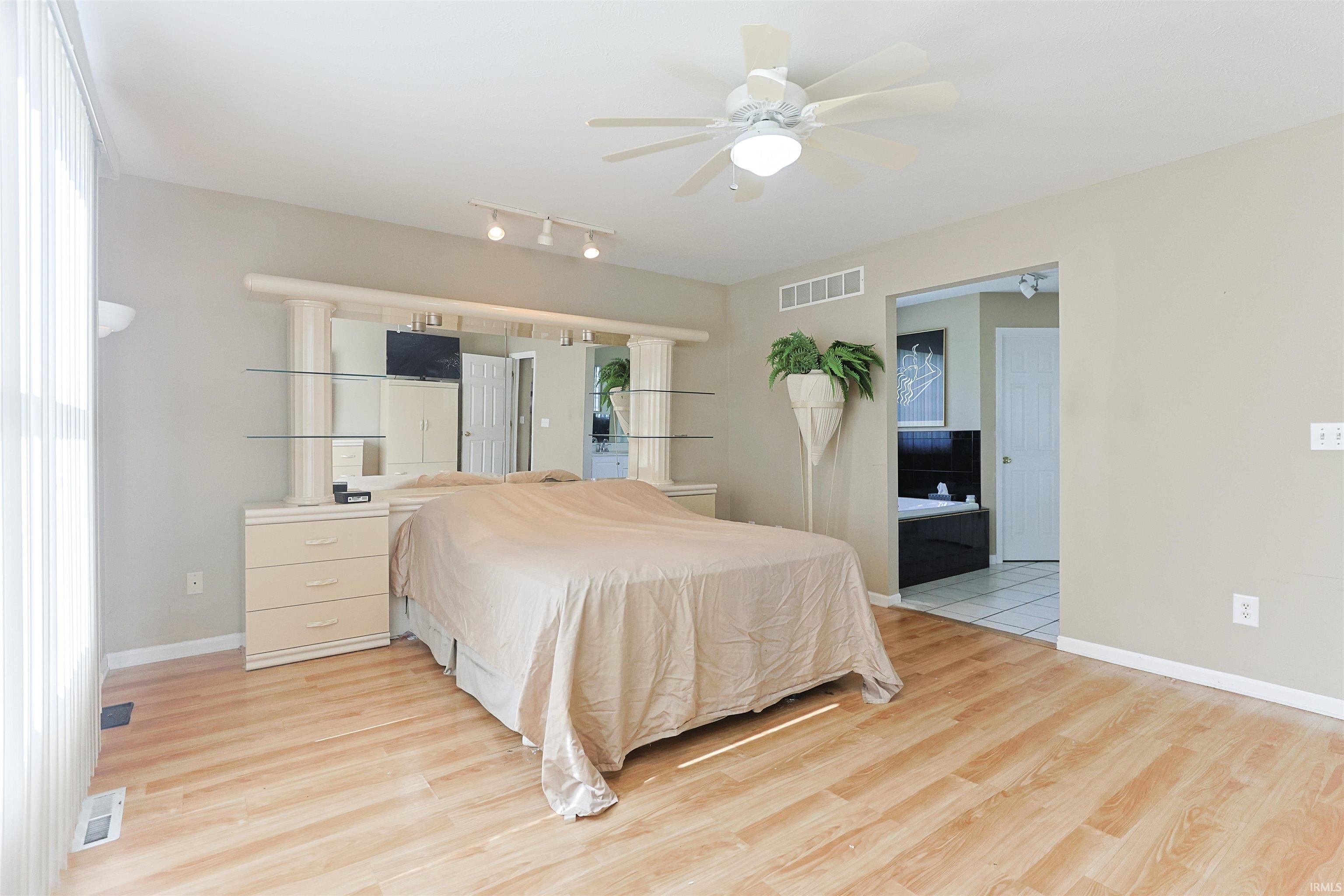 14486 Worthington Drive Granger IN 46530